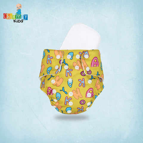 Chinmay Kids Cloth Diaper- Cute Prints, Freesize, Reusable, Washable, Adjustable Snap Buttons Cloth Diaper For Babies (0-36 Months Newborn) With Wet-Free Insert Pads/ Leak Proof & Dry Feel Pink Strawberry