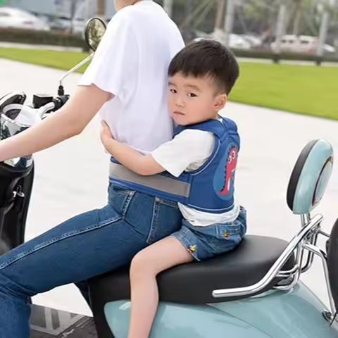 Chinmay Kids Safety Belt for Two Wheeler with Reflective Strips,Portable Seat Belt Children Motorcycle Harness for Bikes, Adjustable Safety Harness for Boys and Girls (1-12Years)